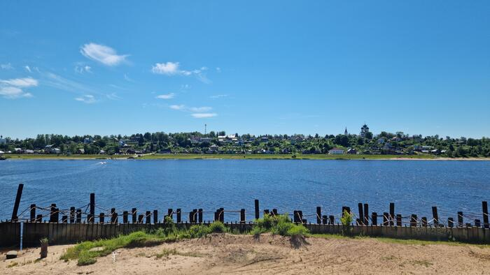 Тутаев: город двух берегов, лодочное такси и тайна церковных колоколов. День тридцать шестой