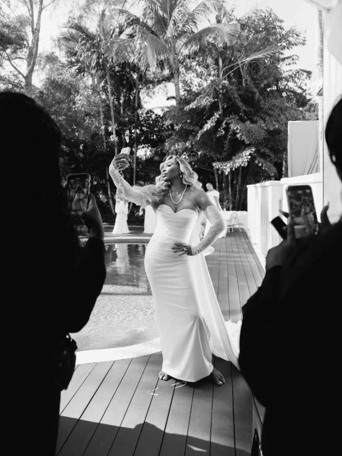 Сменила 10 платьев и получила яхту в подарок от сестры: как прошла свадьба теннисистки Винус Уильямс