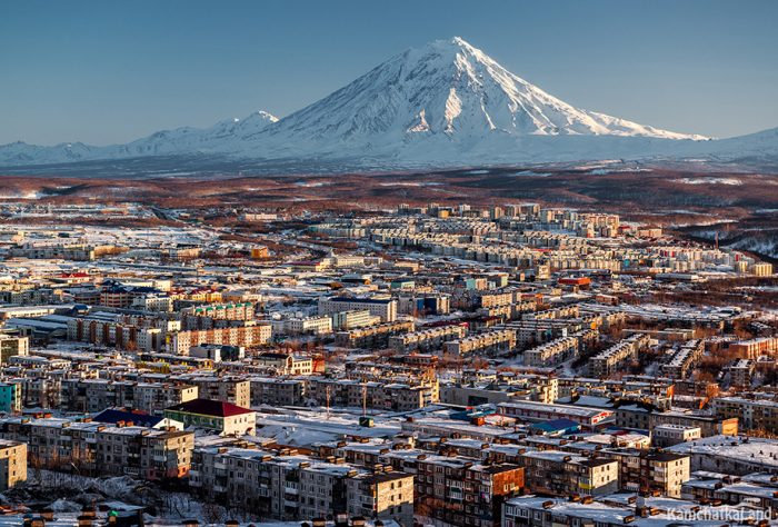 Уникальная природа и архитектура: лучшие города России для путешествий осенью