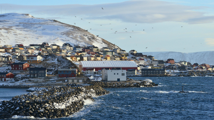 Вечная мерзлота и белые ночи: 8 самых северных городов мира