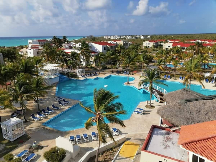 Готовы окунуться в мир познавательных приключений, солнца и безмятежных пляжей? Тогда отправляйтесь