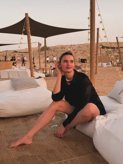 Карнавалы, Байкал и много бикини: как и где отдыхают Виктория Исакова, Юлия Вавилова, Аврора Киба и Надежда Оболенцева