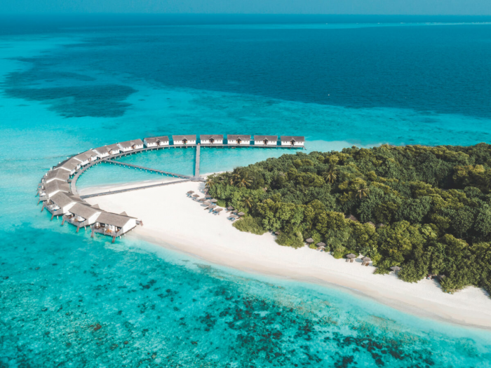 Курорт NH Collection Maldives Reethi Resort на атолле Баа снова открыл свои двери