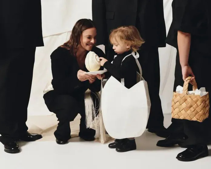 Корзины с цветами и фото из храма: как Виктория и Олег Шеляговы, Яна Рудковская, Татьяна Навка и другие звёзды отметили Пасху