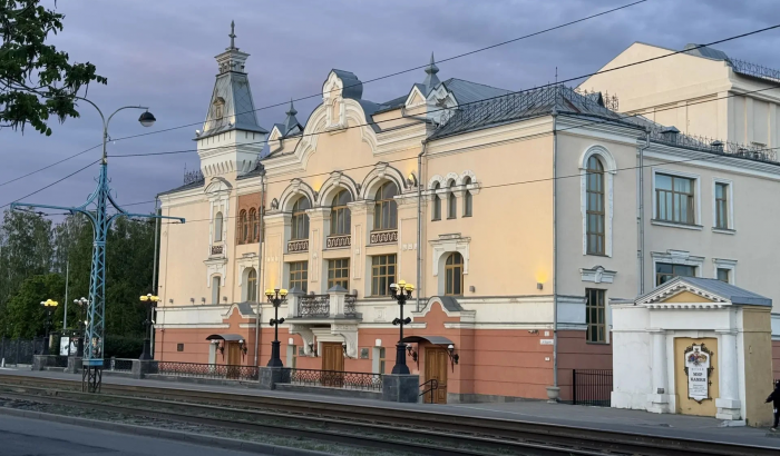 Мертвецы на балконах и призраки в парках. Пять самых жутких легенд о Барнауле