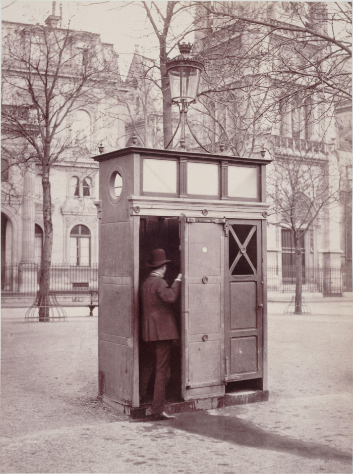 Как выглядели общественные туалеты во Франции в XIX веке