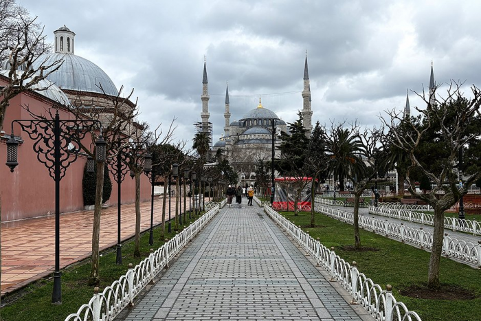 Постучись в его дверь. Как провести незабываемые выходные в турецком городе, который заменил россиянам Париж и Дубай