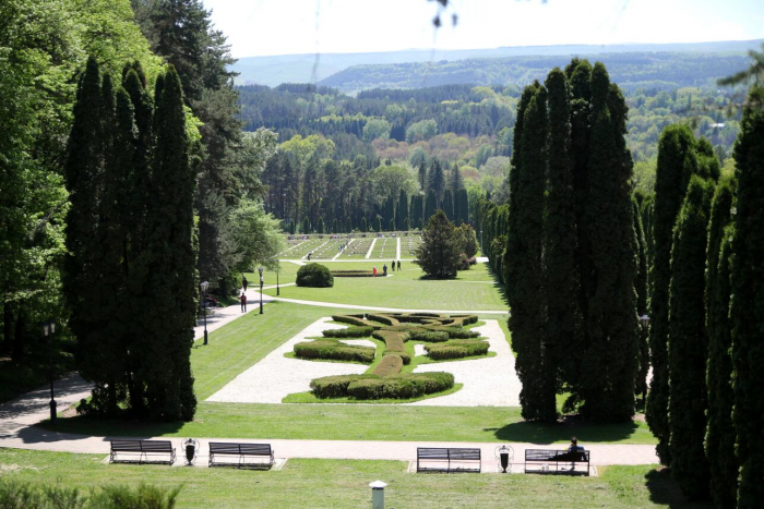 Куда поехать весной в России: 5 интересных направлений