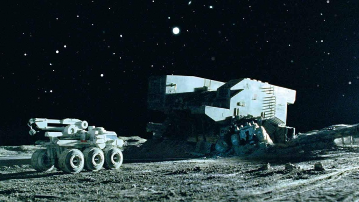 Зачем люди до сих пор летают на Луну