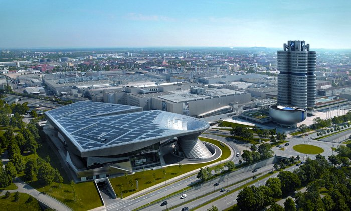 Гибрид холодильника и мотороллера: как неказистый Iso Isetta помог BMW не обанкротиться