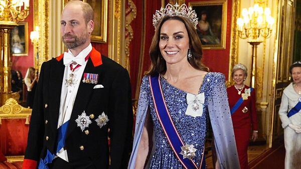 Чувствует себя уже почти королевой: Кейт Миддлтон затмила всех на банкете в Виндзорском замке