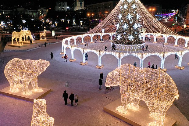 Как необычно встретить Новый год-2026? Идеи для семейного праздника и вечеринки в кругу друзей