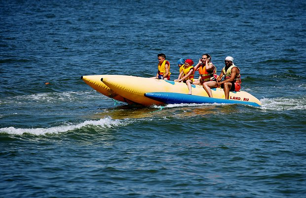 Отдых на Азовском море в 2026 году: 8 курортов для недорогого отпуска