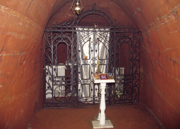 7 пещерных монастырей в России