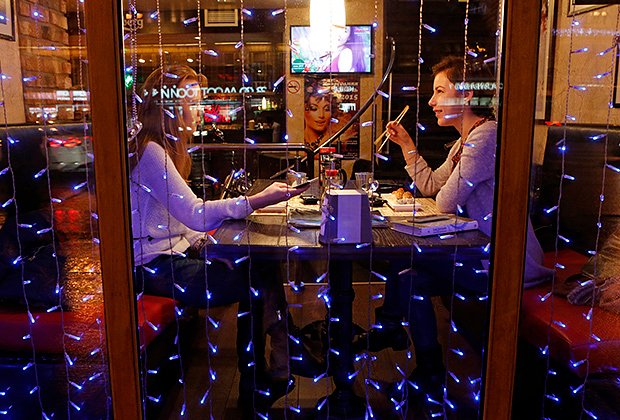 Новый год — 2026 в Санкт-Петербурге: где встретить и как составить программу праздника