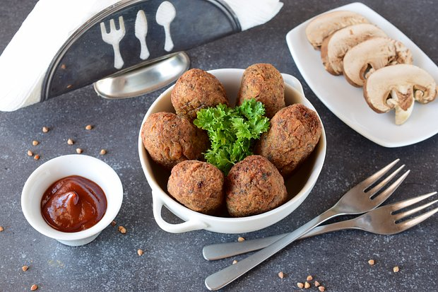 Как приготовить постные котлеты? Авторские рецепты от шеф-поваров