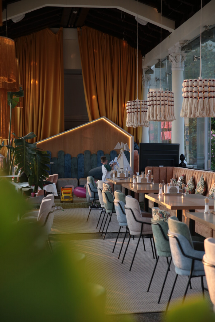 Ренессанс у моря: как знаковые рестораны Сочи переживают новую жизнь