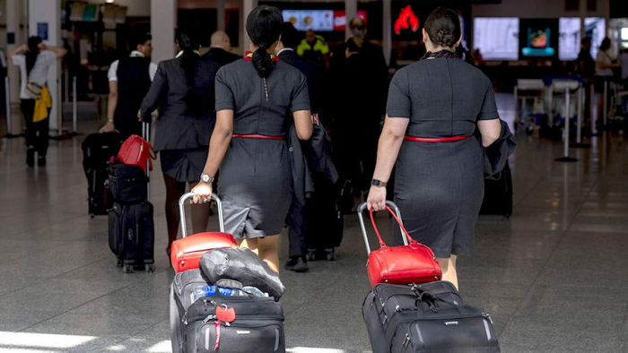 Air Canada отменила сотни рейсов из-за забастовки бортпроводников
