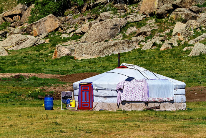 «Дает то, чего сейчас почти нигде не купишь» Почему Монголия внезапно начала набирать популярность у россиян?