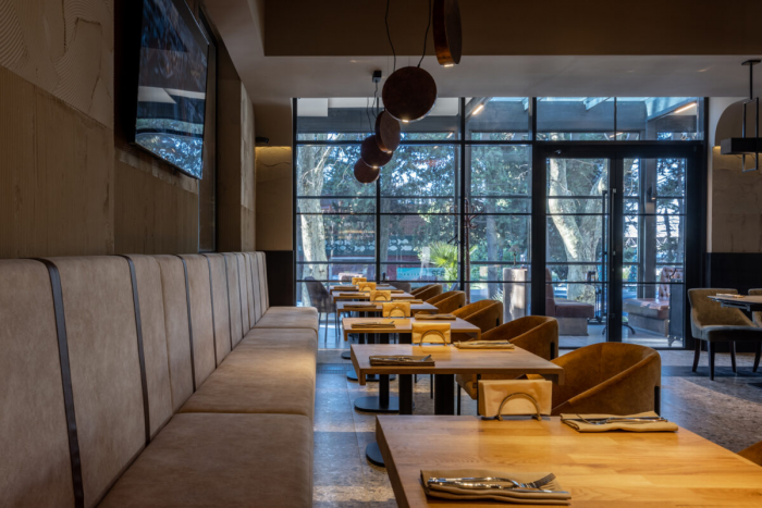 Ренессанс у моря: как знаковые рестораны Сочи переживают новую жизнь