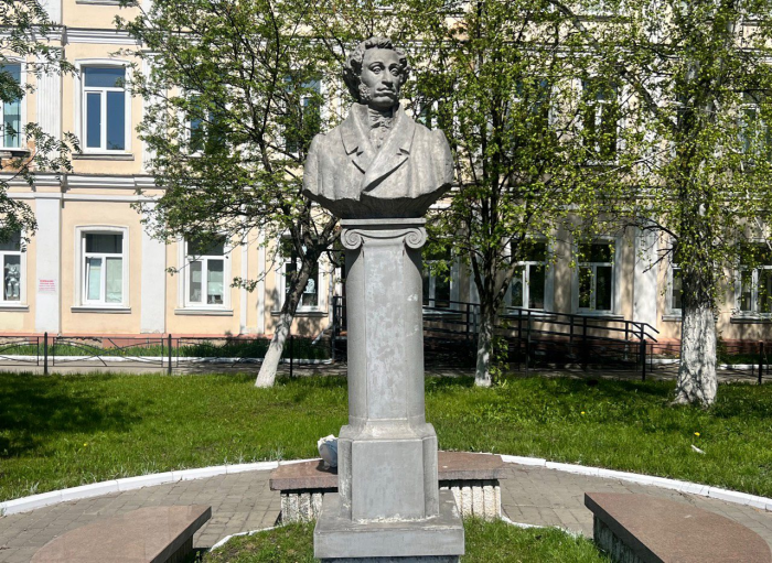 Нестёртые даты: хроника майских потрясений и открытий Орла