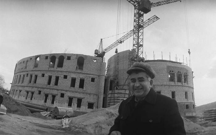 Грандиозным наследием СССР в Грузии завладел олигарх: вот как он использовал культовое здание