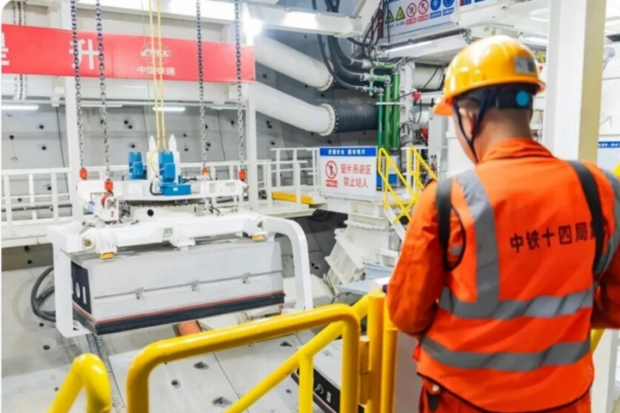 Завершено строительство самого большого подводного туннеля в мире