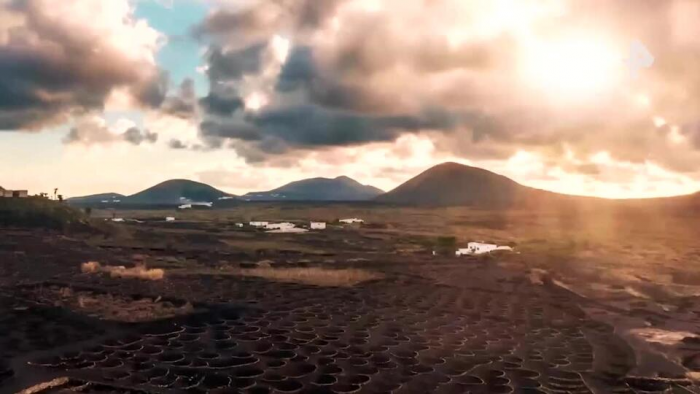 Дышите глубже: вулкан на Гавайях начинает мощное извержение