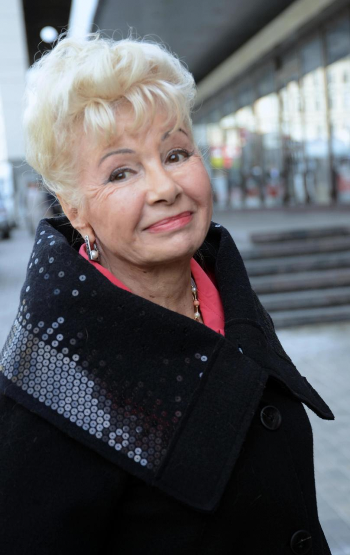 Знаменитости, которые умерли в ноябре 2025 года, а вы даже и не подозреваете