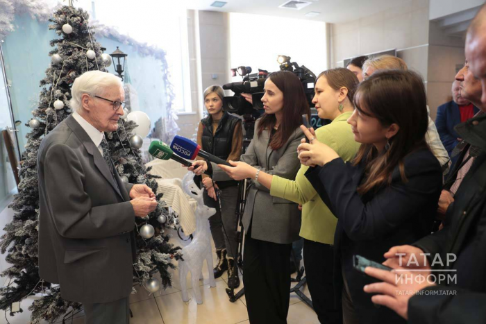 Фотосурәтләрдә – чын тарих: Казанда диктор Рөстәм Нәбиуллинның күргәзмәсе ачылды