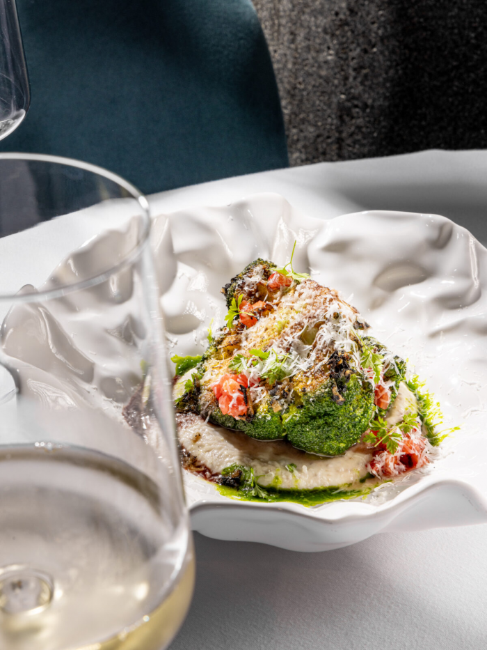 Ренессанс у моря: как знаковые рестораны Сочи переживают новую жизнь