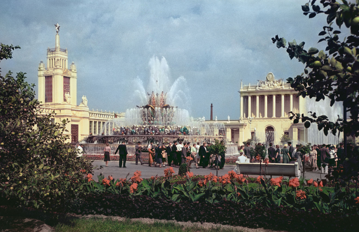 Город мечты: Москва 1920-х – 1980-х в фотографиях Наума Грановского