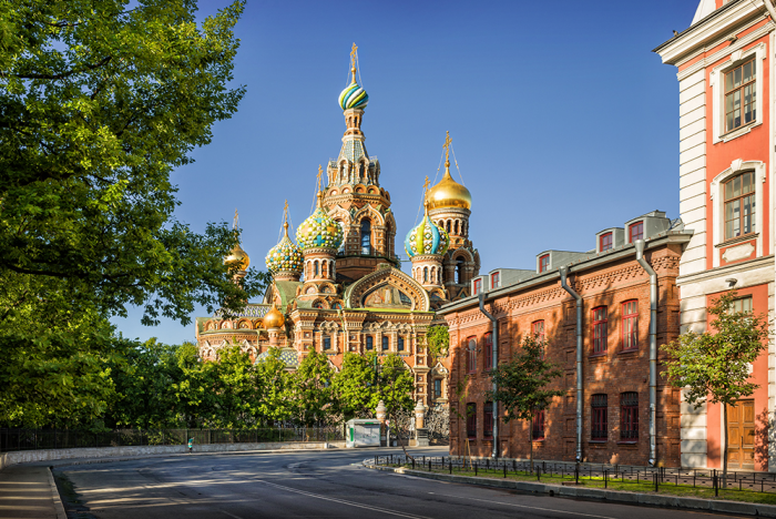 Аничков мост в Санкт-Петербурге: где находится и чем известен