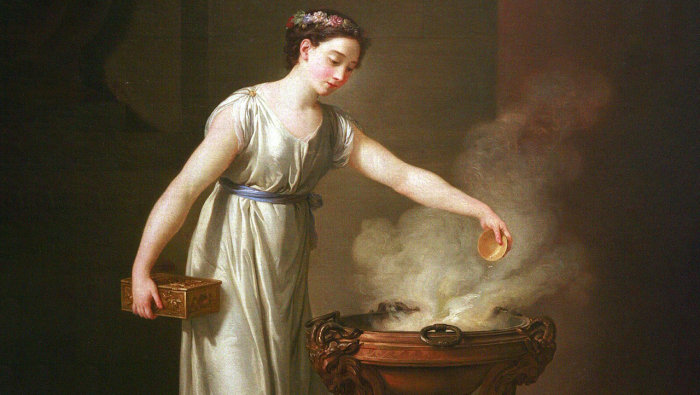 Тепло в кармане, под столом и у ног: как раньше спасались от холодов