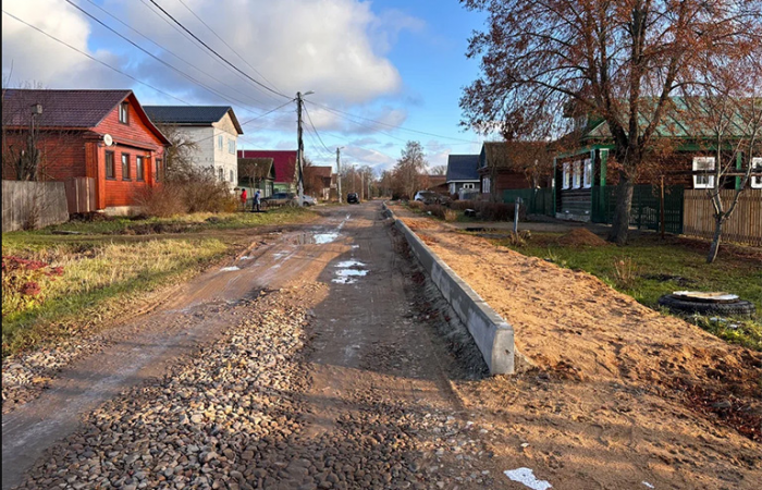 Варвары-«улучшатели» жемчужину Золотого кольца закатали в асфальт