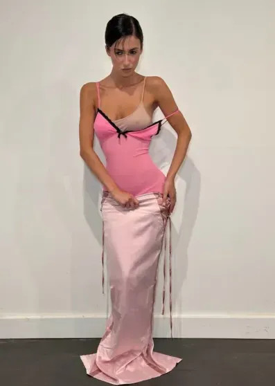 Сестра Бьянки Цензори повторила её "голые" образы