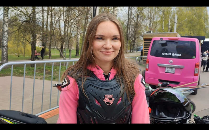 Видео: В Смоленске выступила Даша Стант