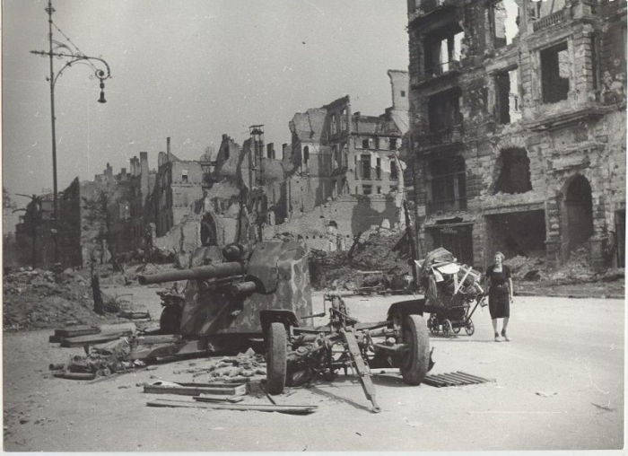 Воин-освободитель. Как в Трептов-парке появился главный памятник победе над фашизмом