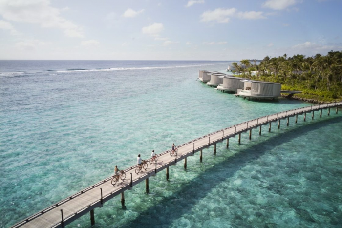 The Ritz-Carlton Maldives, Fari Islands представляет новогоднюю программу, посвященную стихии воды