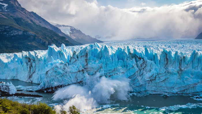 Тихий рев ледников: как образуются айсберги