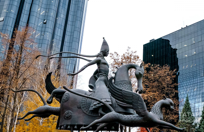 Лошади в городе: где в Татарстане искать символ года, чтобы попросить удачи