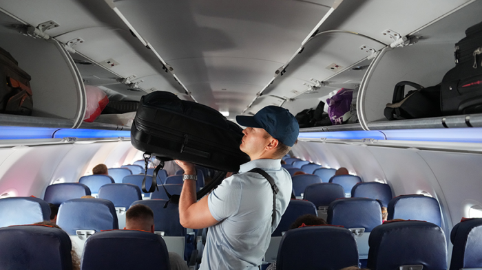 Новые правила авиаперелетов: ручная кладь, задержка рейсов и скидки на детские билеты