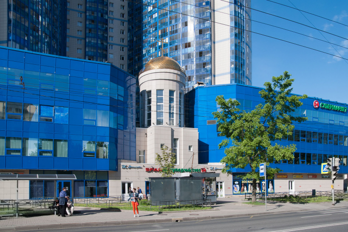 «Патриарх», «Дом-Яйцо», «Наутилус» и памятник Петру Первому — Елизавета Лихачева о «капиталистическом романтизме» Юрия Лужкова