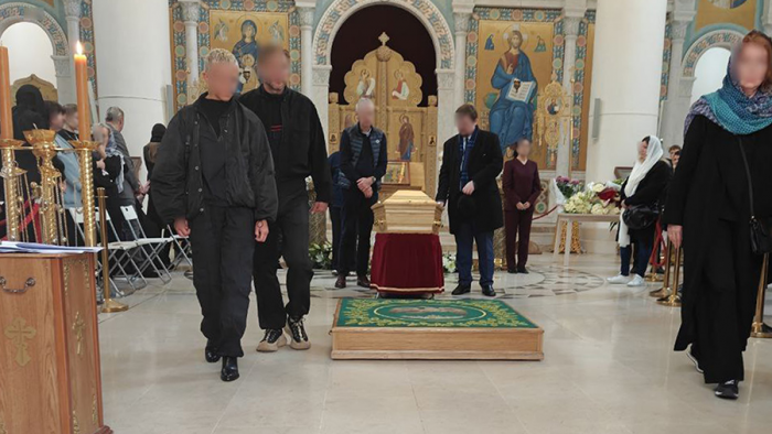 Свет в основе мира: в Париже простились с Эриком Булатовым