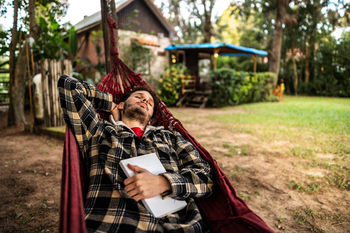 «Выбирают отдых в одиночестве и тишине» Россияне увлеклись «сонным туризмом». Где им спится лучше всего?