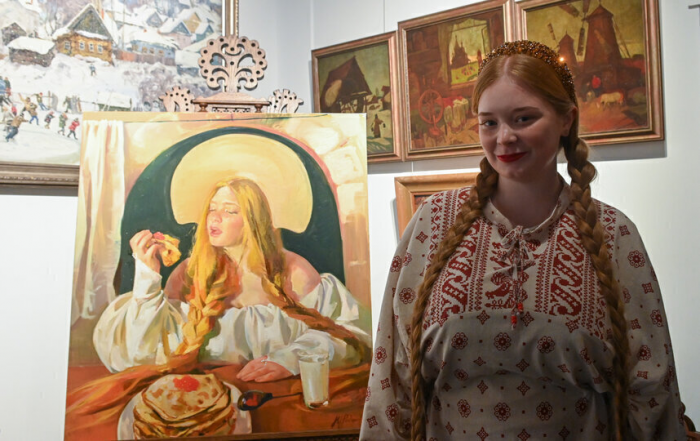 В Петербурге весну встречают дымковскими игрушками и блином-кокошником