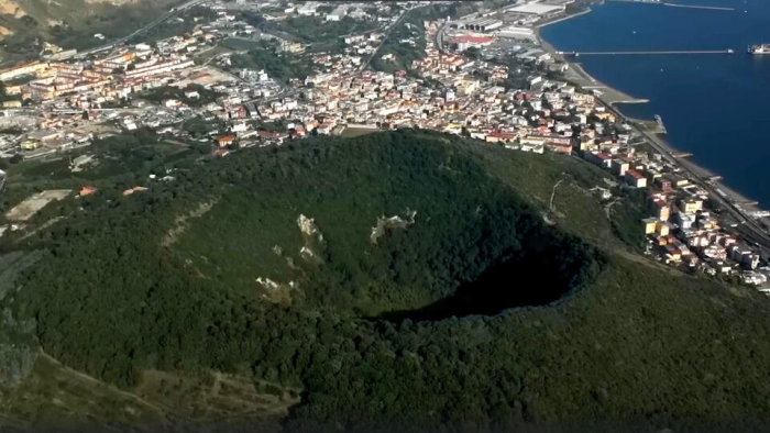 Половину Европы уничтожит извержением вулкана: какие страны повторят участь Помпеи