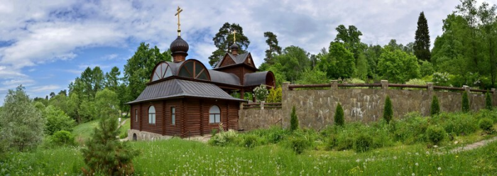 Звенигород привлекает москвичей на Рождество: тишина, белые леса и древние храмы