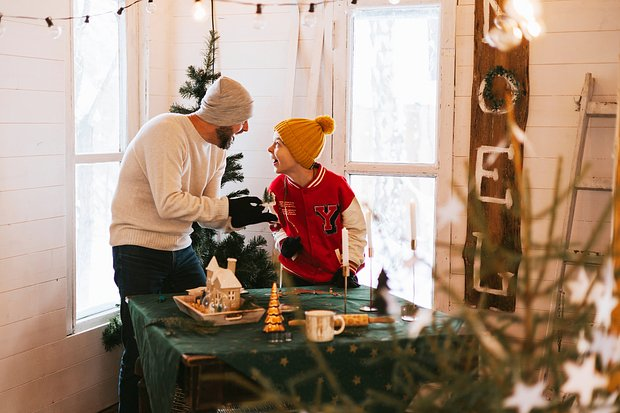 Как необычно встретить Новый год-2026? Идеи для семейного праздника и вечеринки в кругу друзей