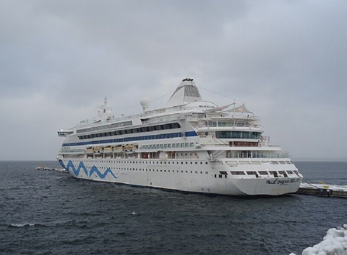 Несгибаемый оптимизм: министр туризма Приморья вновь рекламирует «зависший» морской круиз